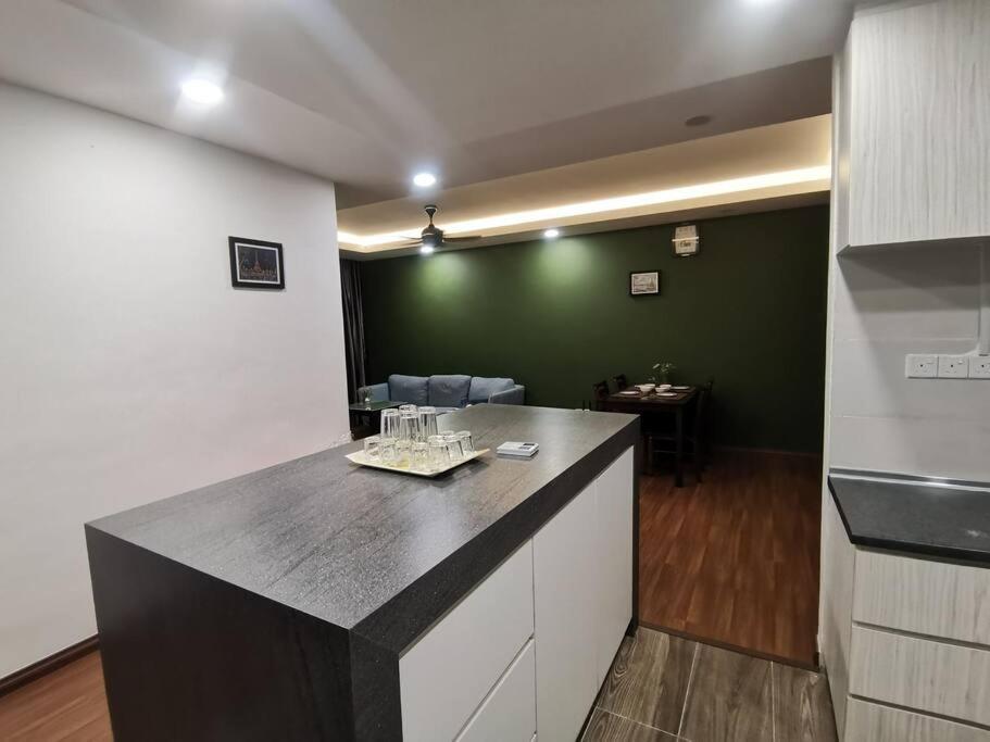 Teo Resident 2 Vivacity Jazz Suite 4 Kuching Eksteriør billede